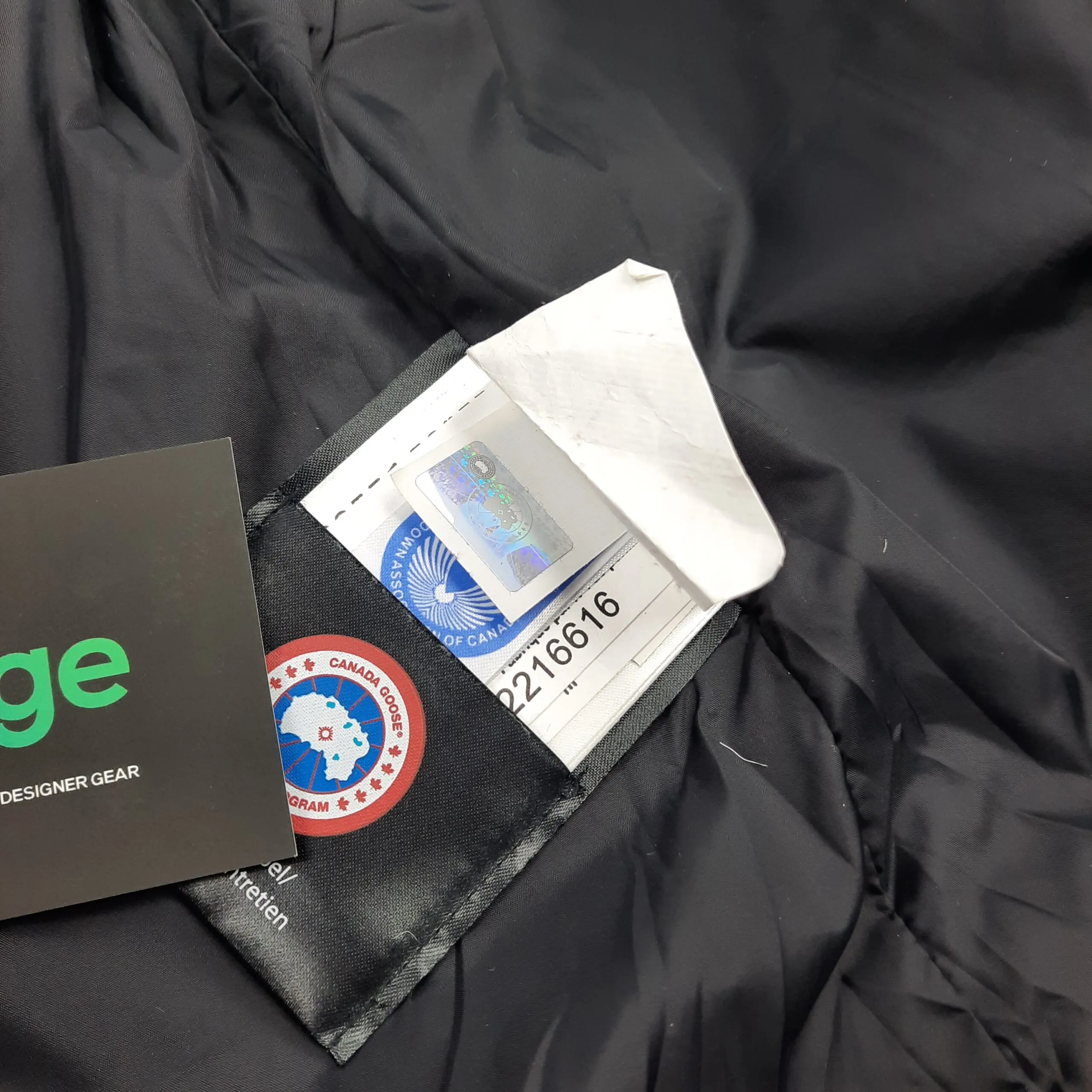 Canada Goose Wyndham Parka Black Small - Authentic Luxury Designer