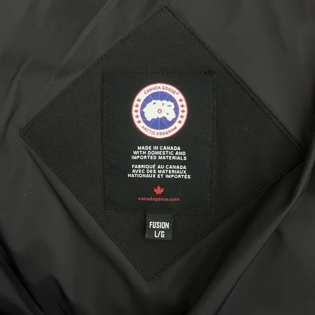 Canada Goose Wyndham Parka Large - Authentic Luxury Designer