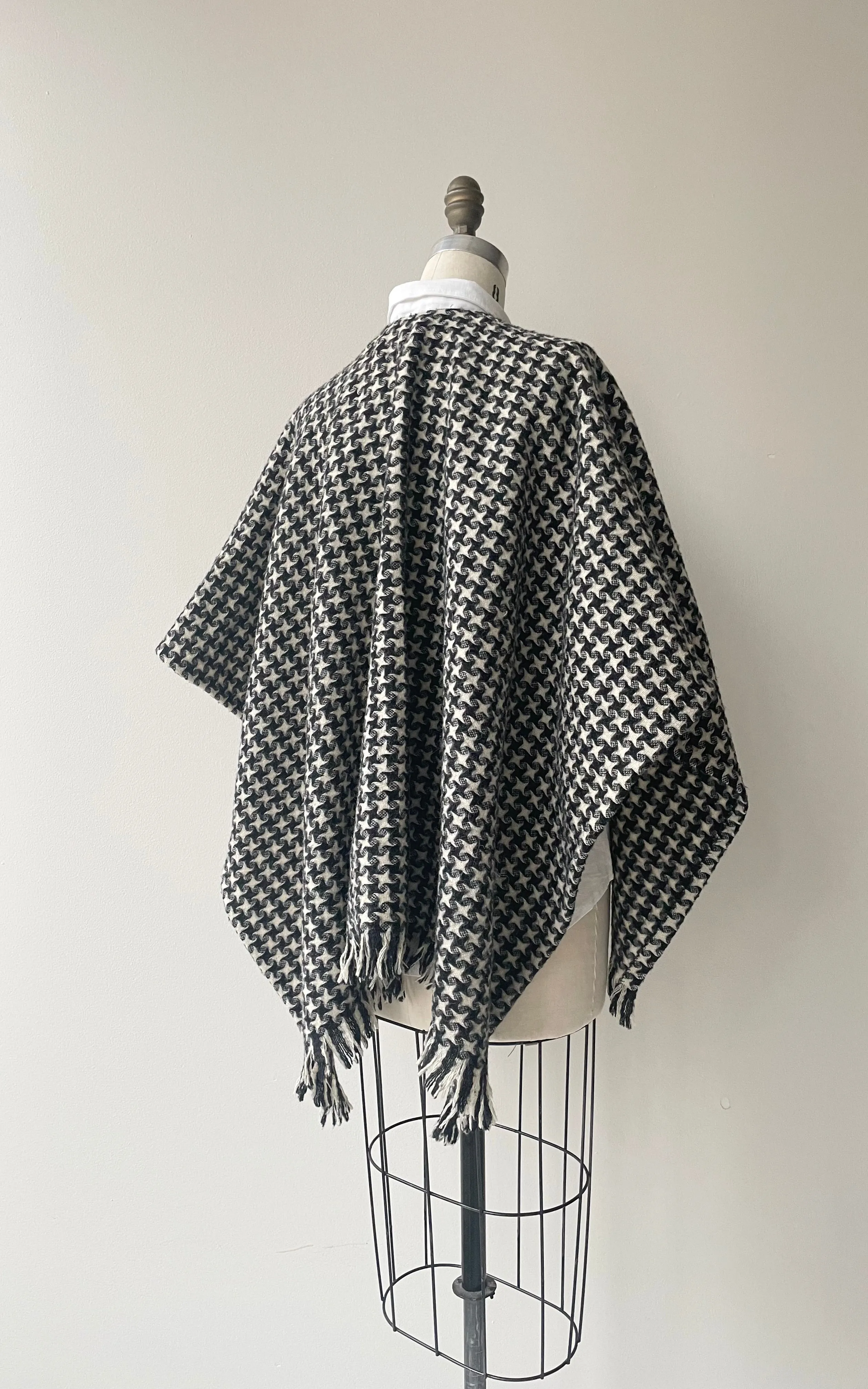 Dorcia 1950s Wool Poncho