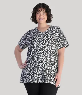 Junonia Short Sleeve V-Neck Top Black and White Wildflower