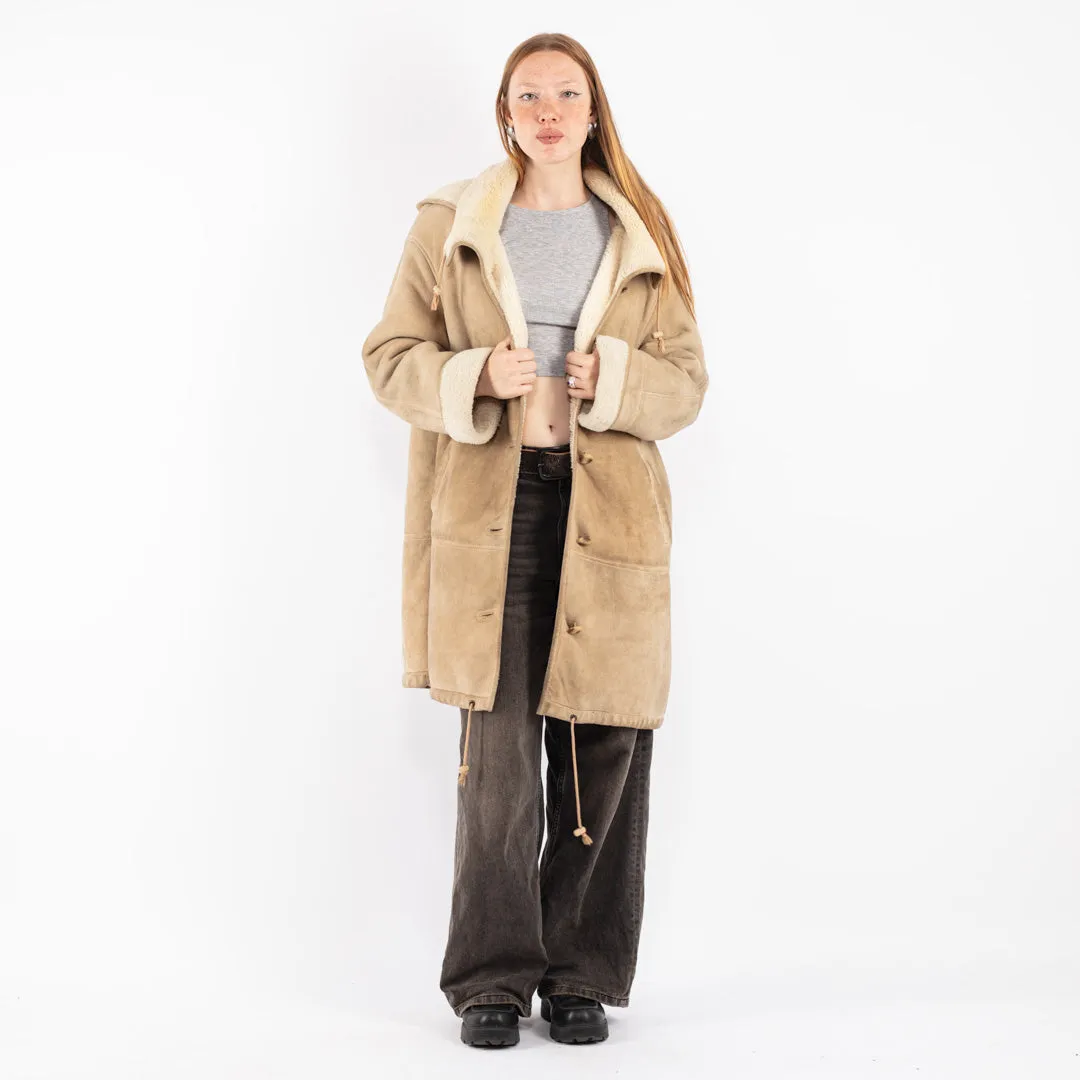 Vintage 80's Women Hooded Sheepskin Coat in Beige