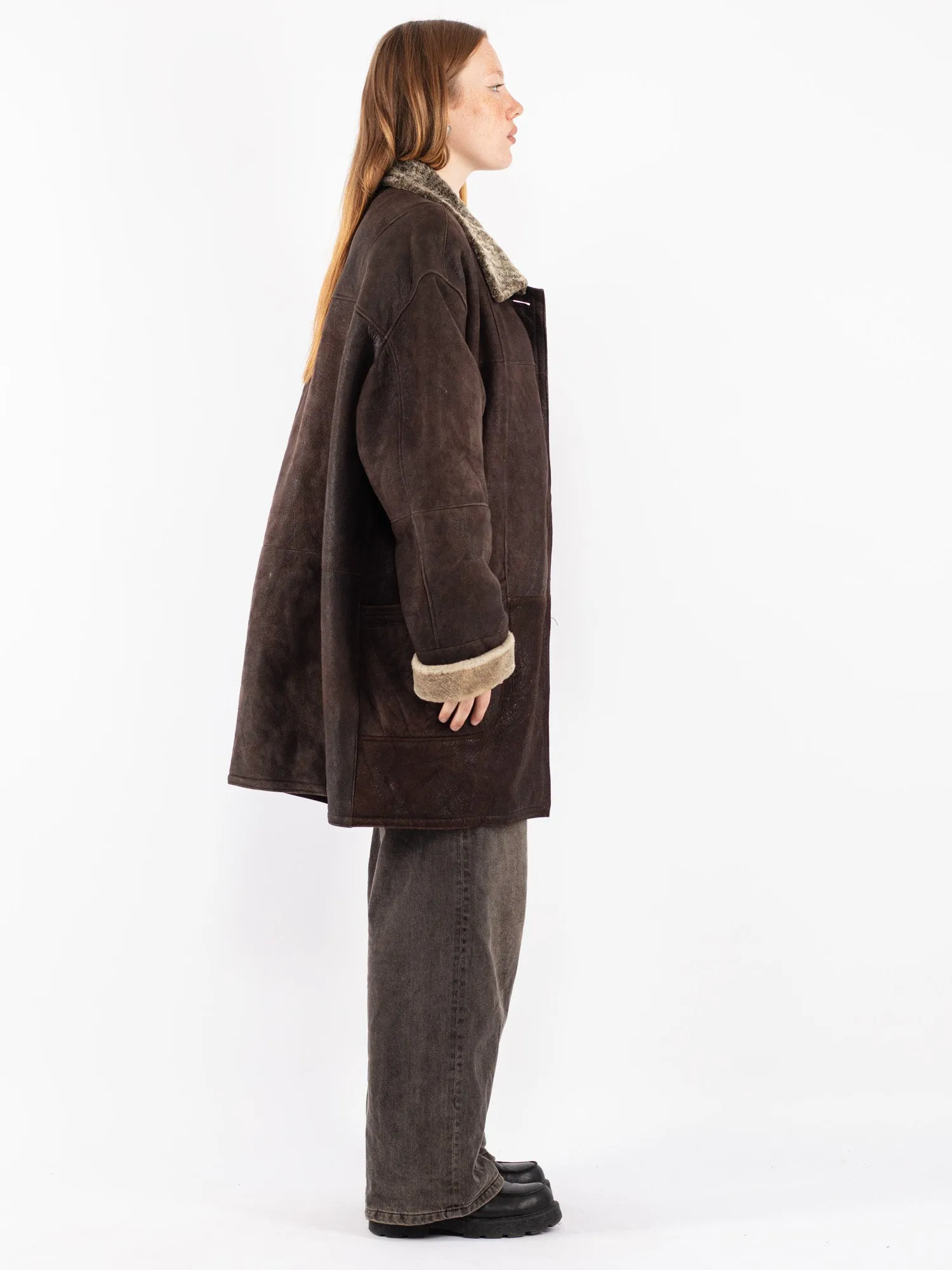 Vintage 80's Women Oversized Sheepskin Coat in Brown