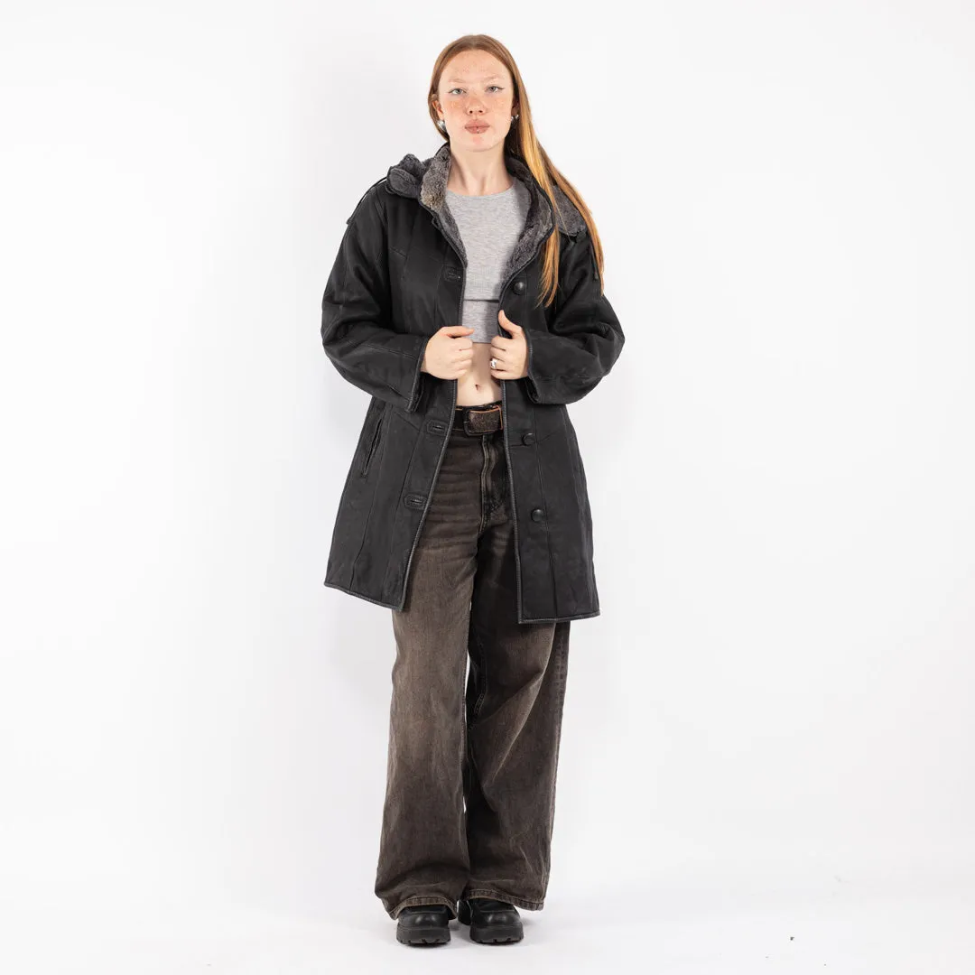 Vintage 90's Women Hooded Sheepskin Coat in Black