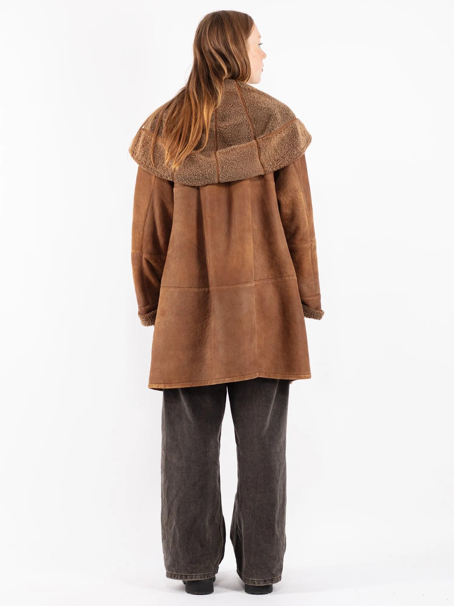 Vintage 90's Women Hooded Sheepskin Coat in Brown