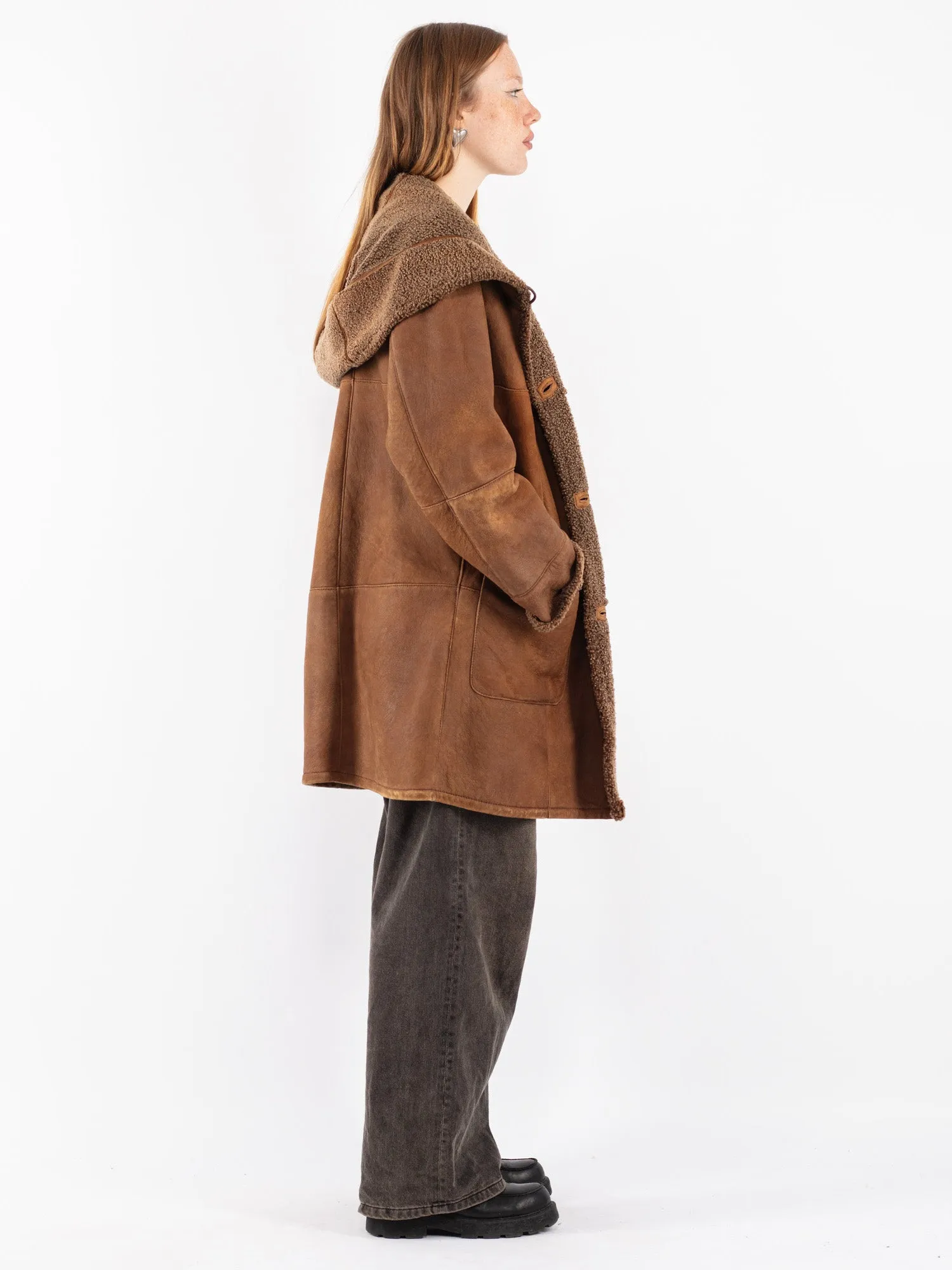 Vintage 90's Women Hooded Sheepskin Coat in Brown