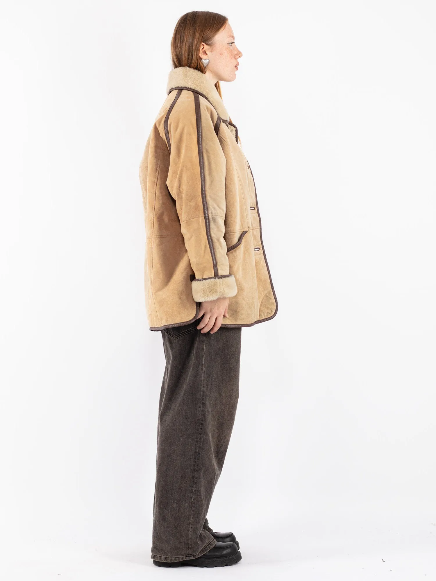 Vintage 90's Women Suede Sherpa Coat in Beige