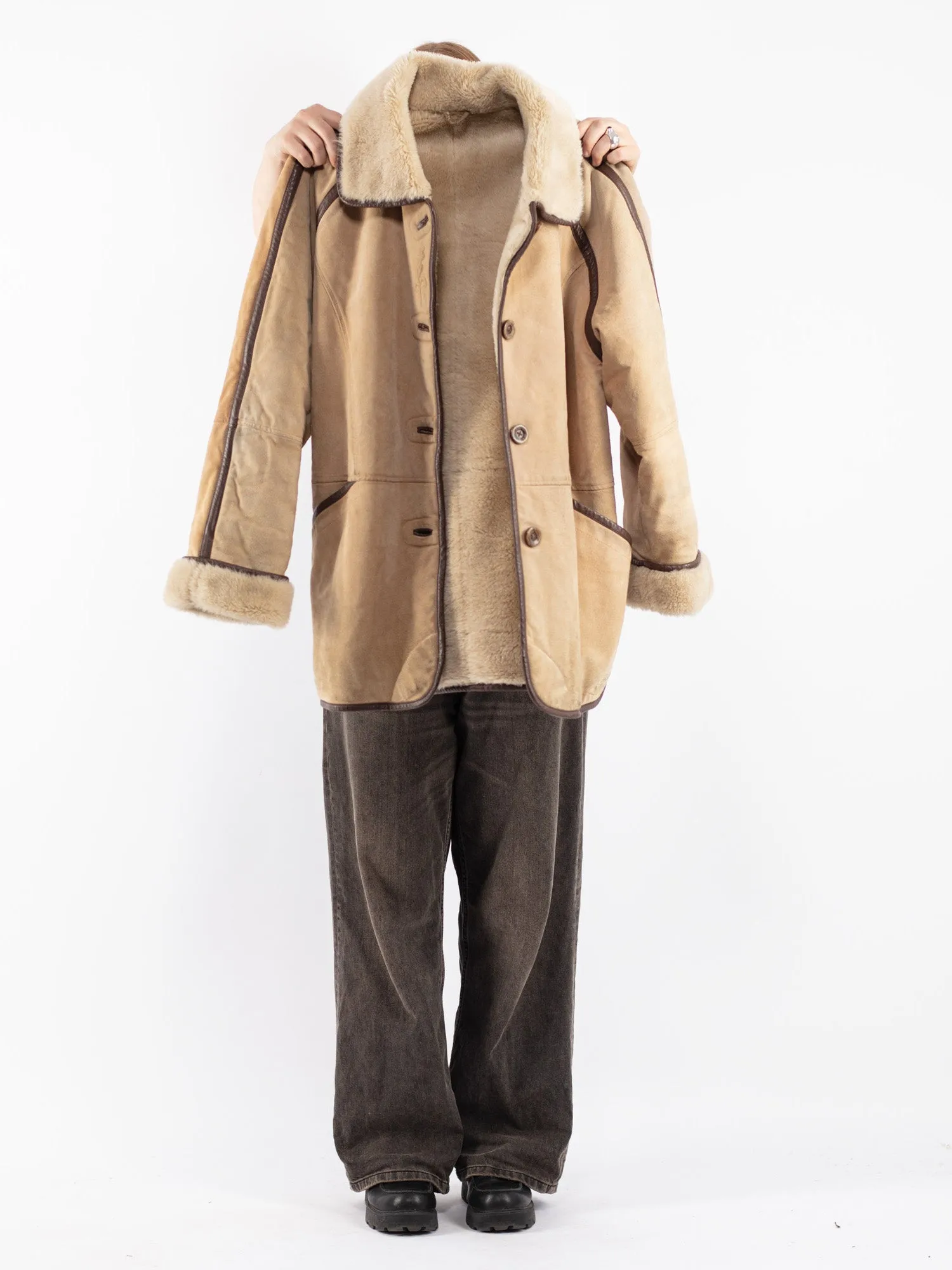 Vintage 90's Women Suede Sherpa Coat in Beige